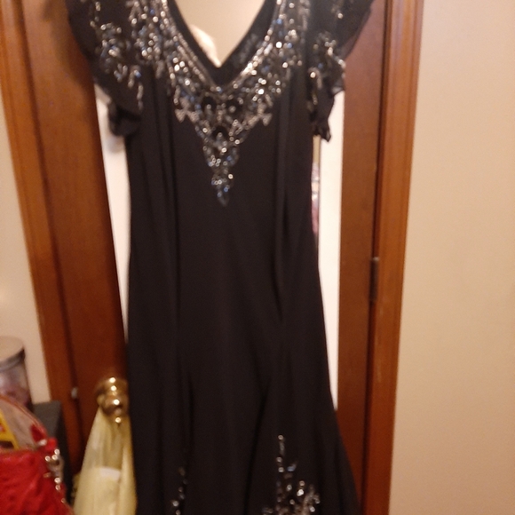 NWT attached. J KARA flutter sleeve cocktail dress. BLACK, BEADS, size 16P - Picture 5 of 8